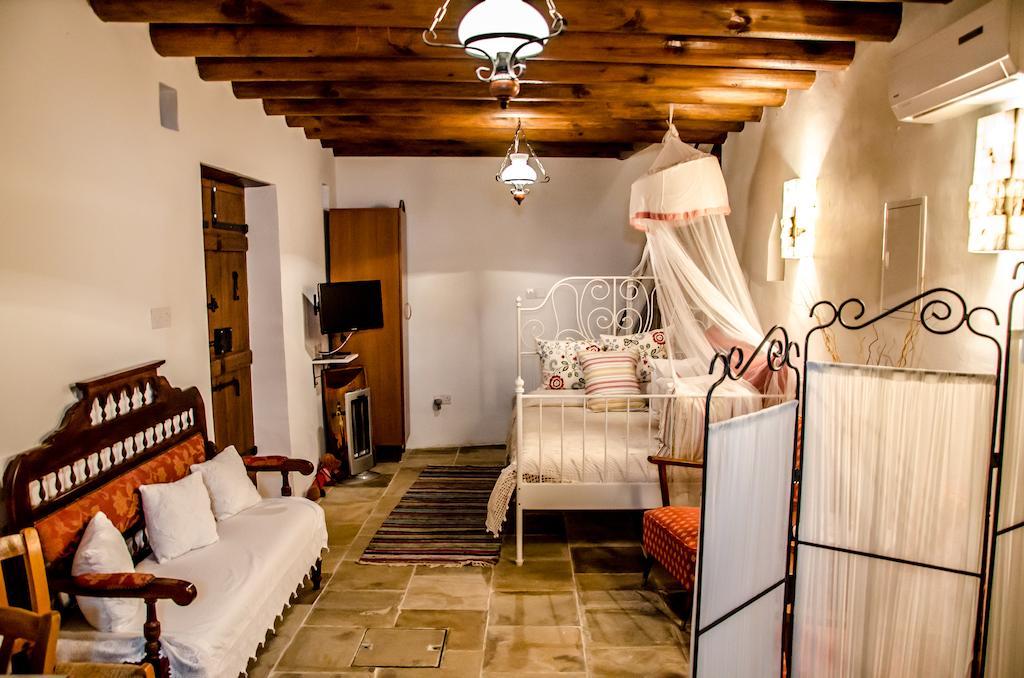 Xenios Cottages Lofou Room photo