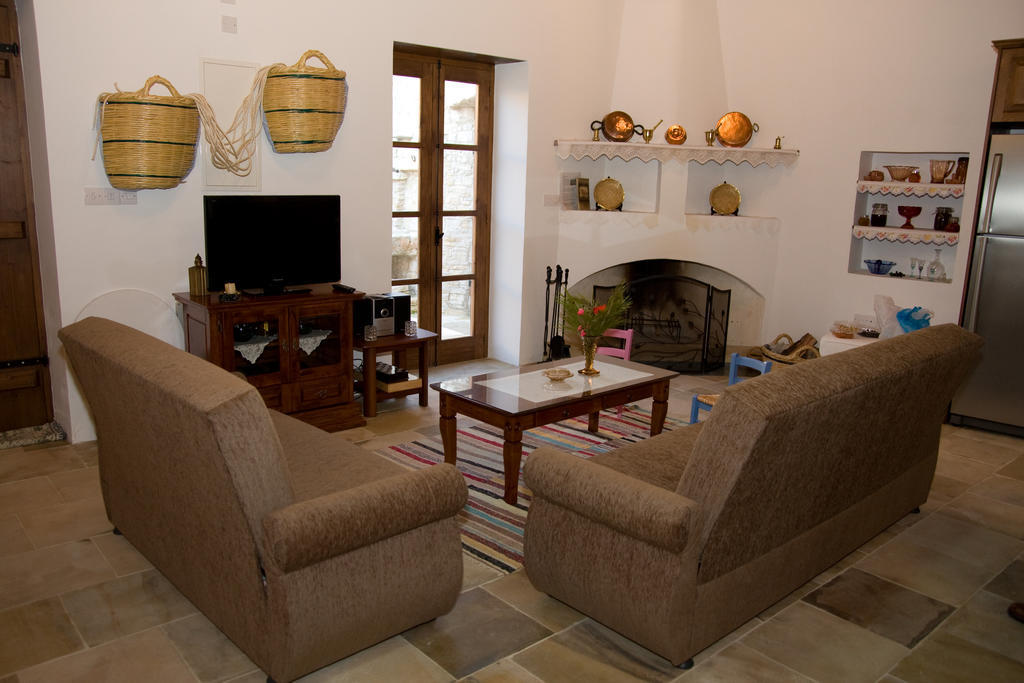 Xenios Cottages Lofou Room photo